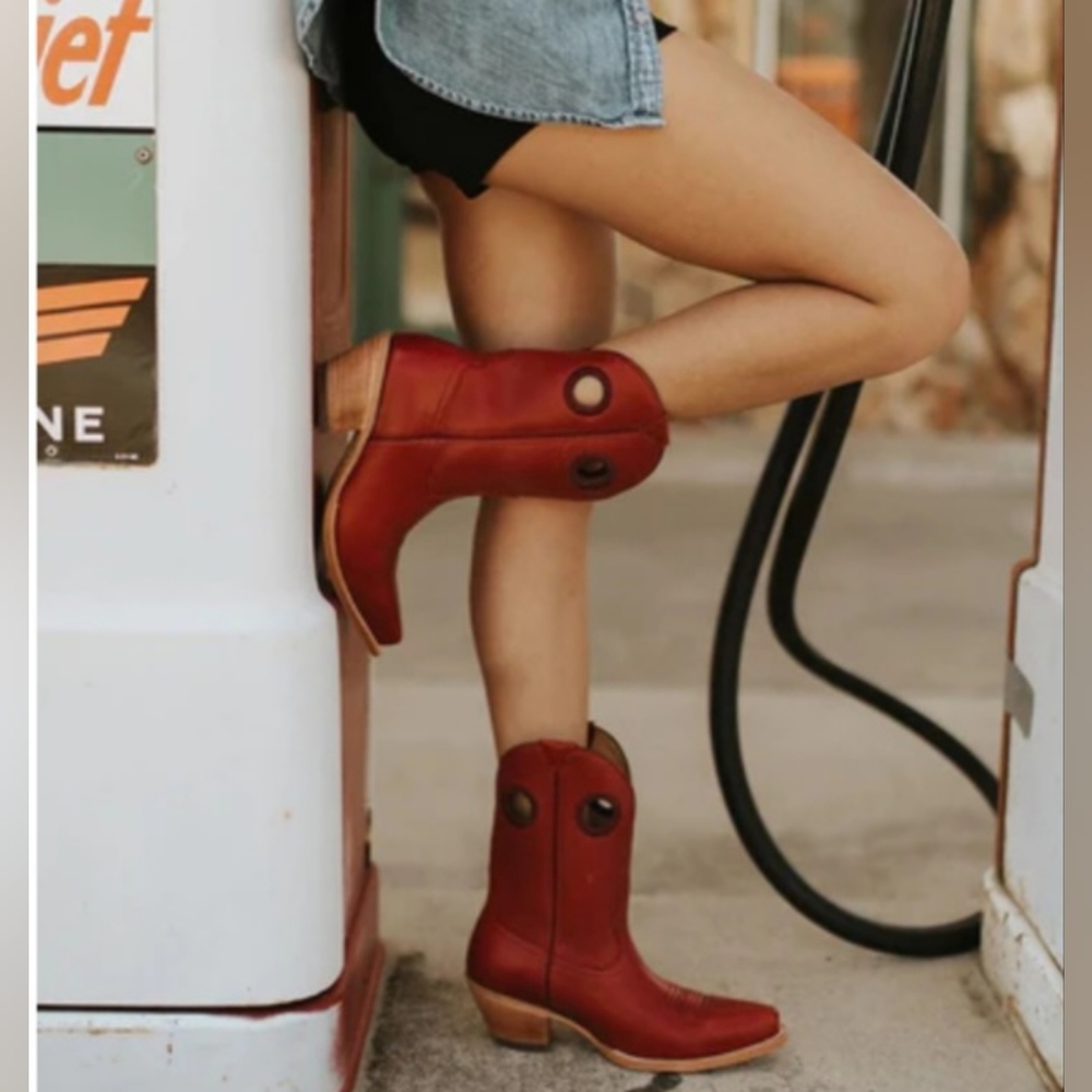 Black Star Matador Western Booties